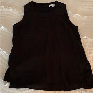 Piperlime Crewneck sleeveless blouse